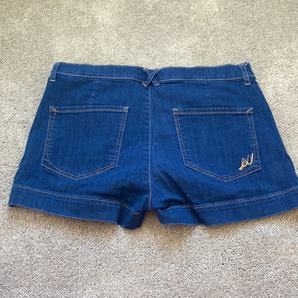 Express shorts - Picture 2 of 2